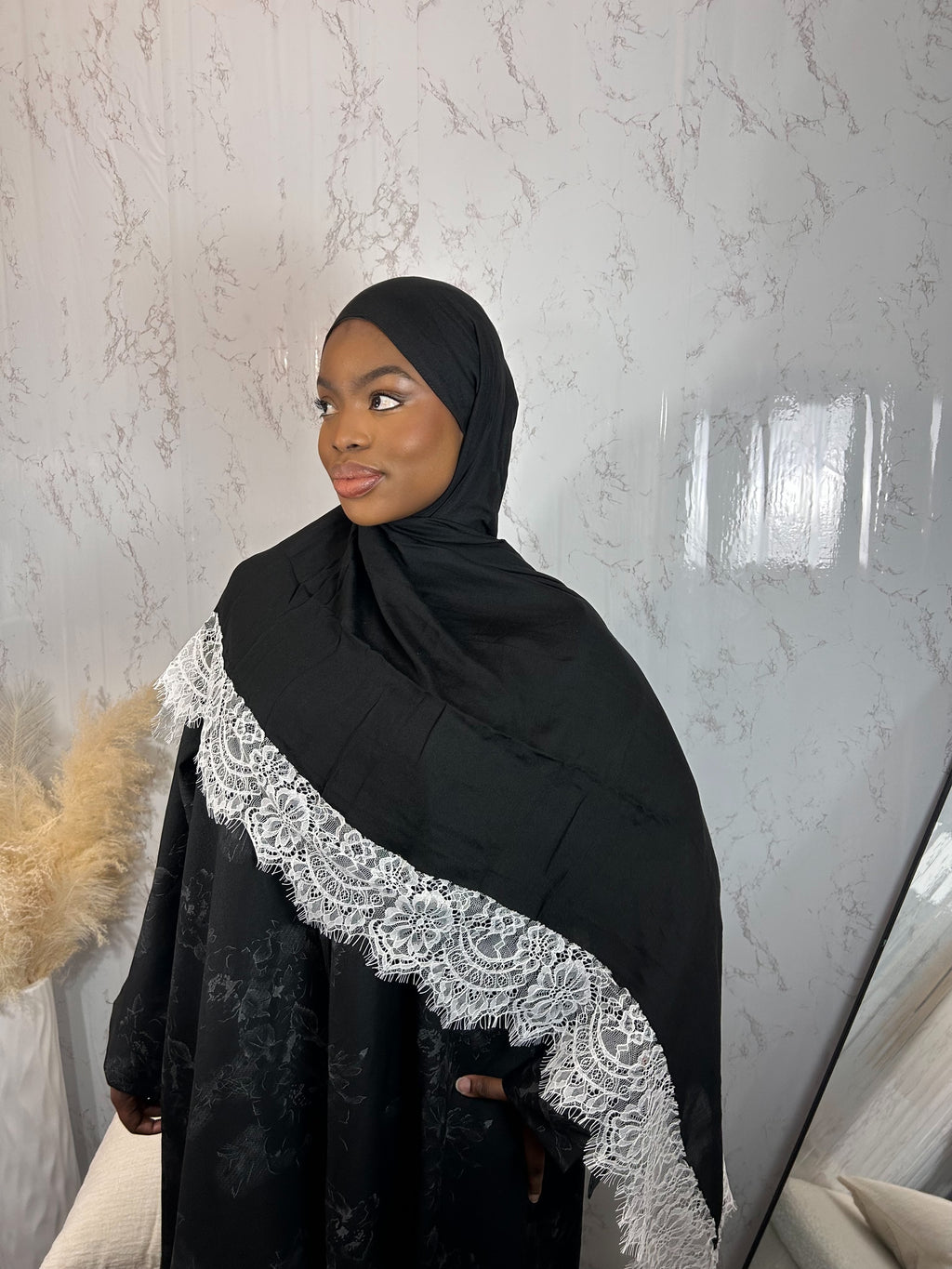 Hijabs dentelle 🕊️ Élan moderne
