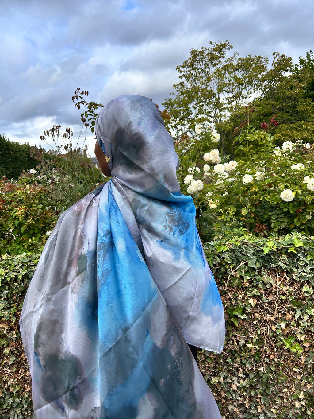 Hijabs imprimé satin Élan moderne