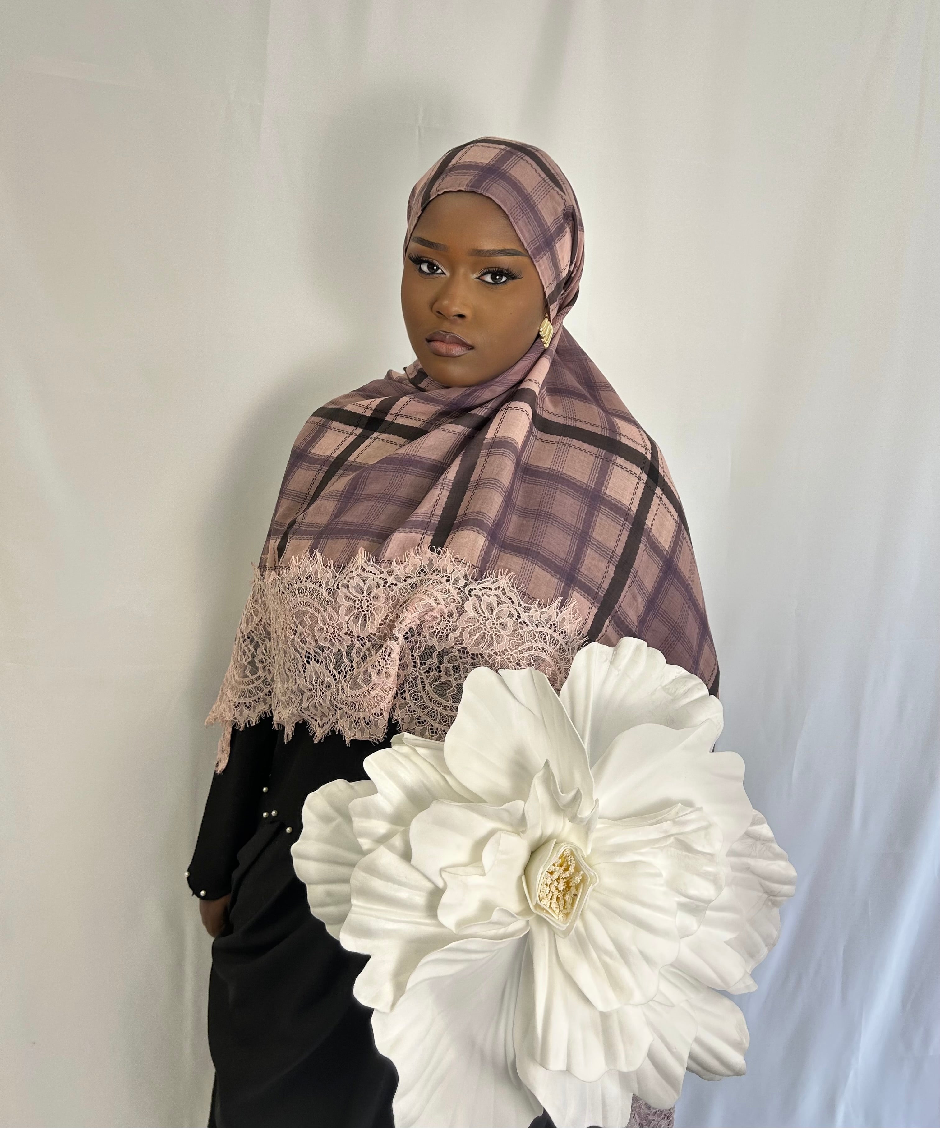 Hijabs dentelle Mouna Élan moderne