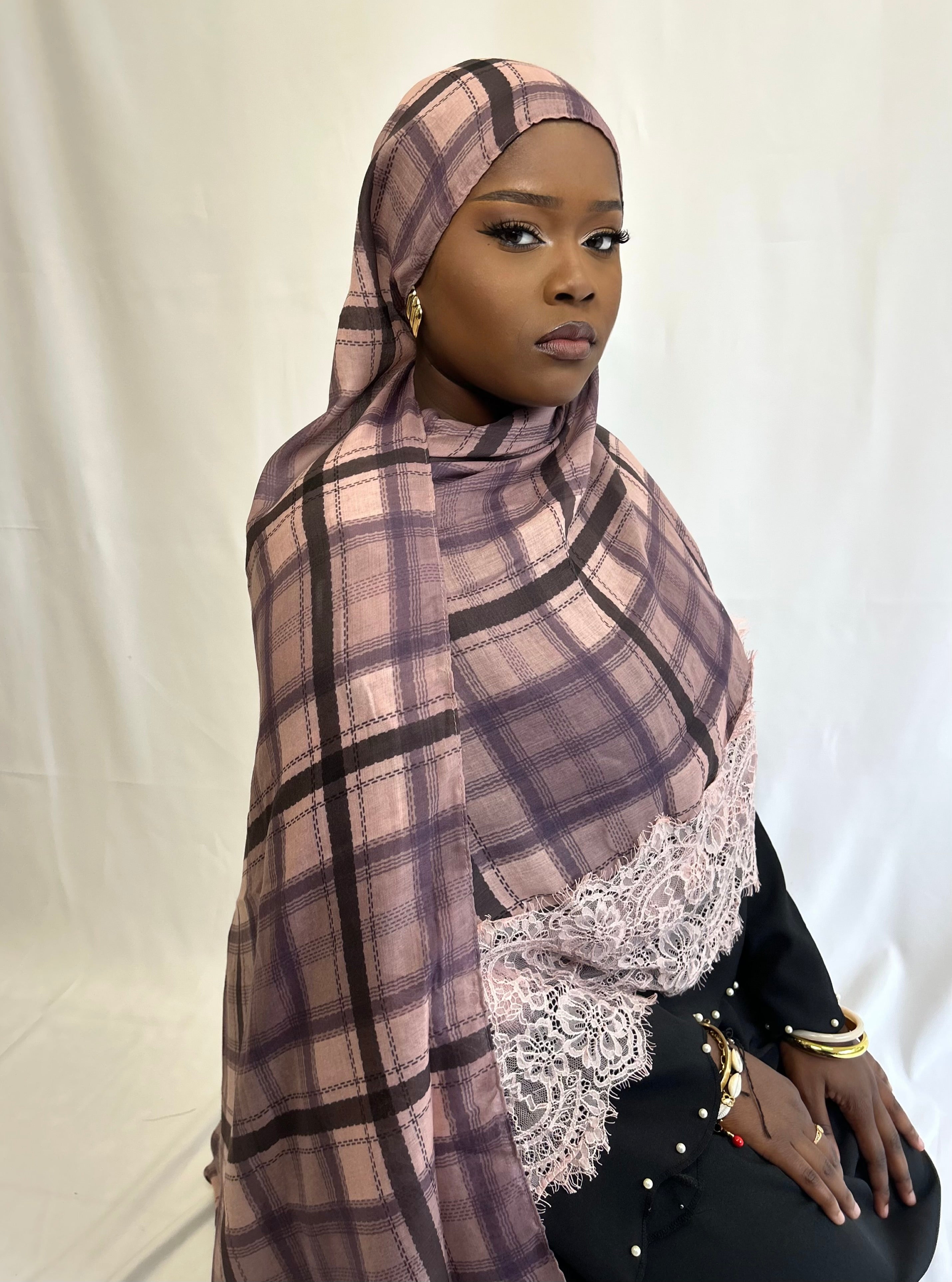 Hijabs dentelle Mouna Élan moderne