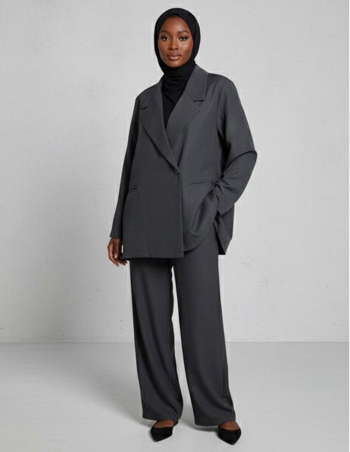 Ensemble blazer et pantalon Zaira Élan moderne