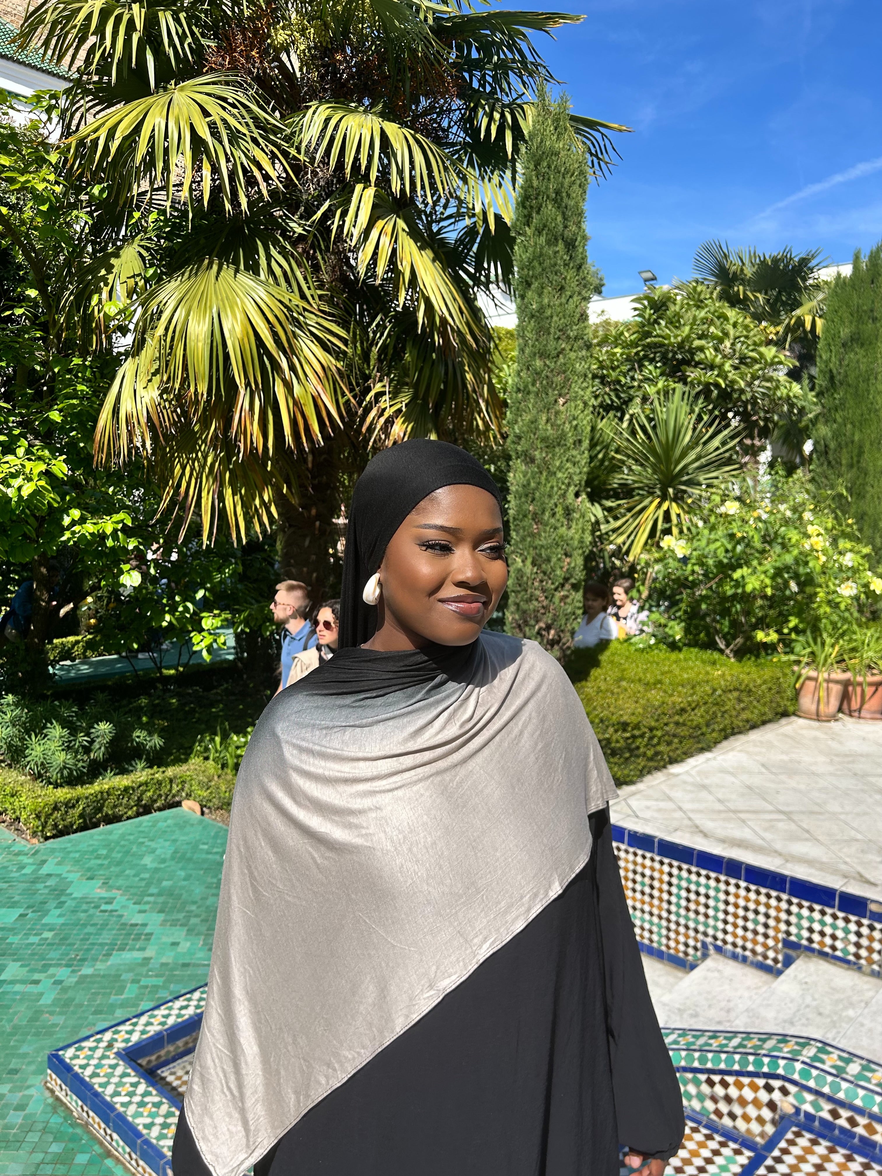 Hijab jersey deux couleurs Noir& Gris Élan moderne
