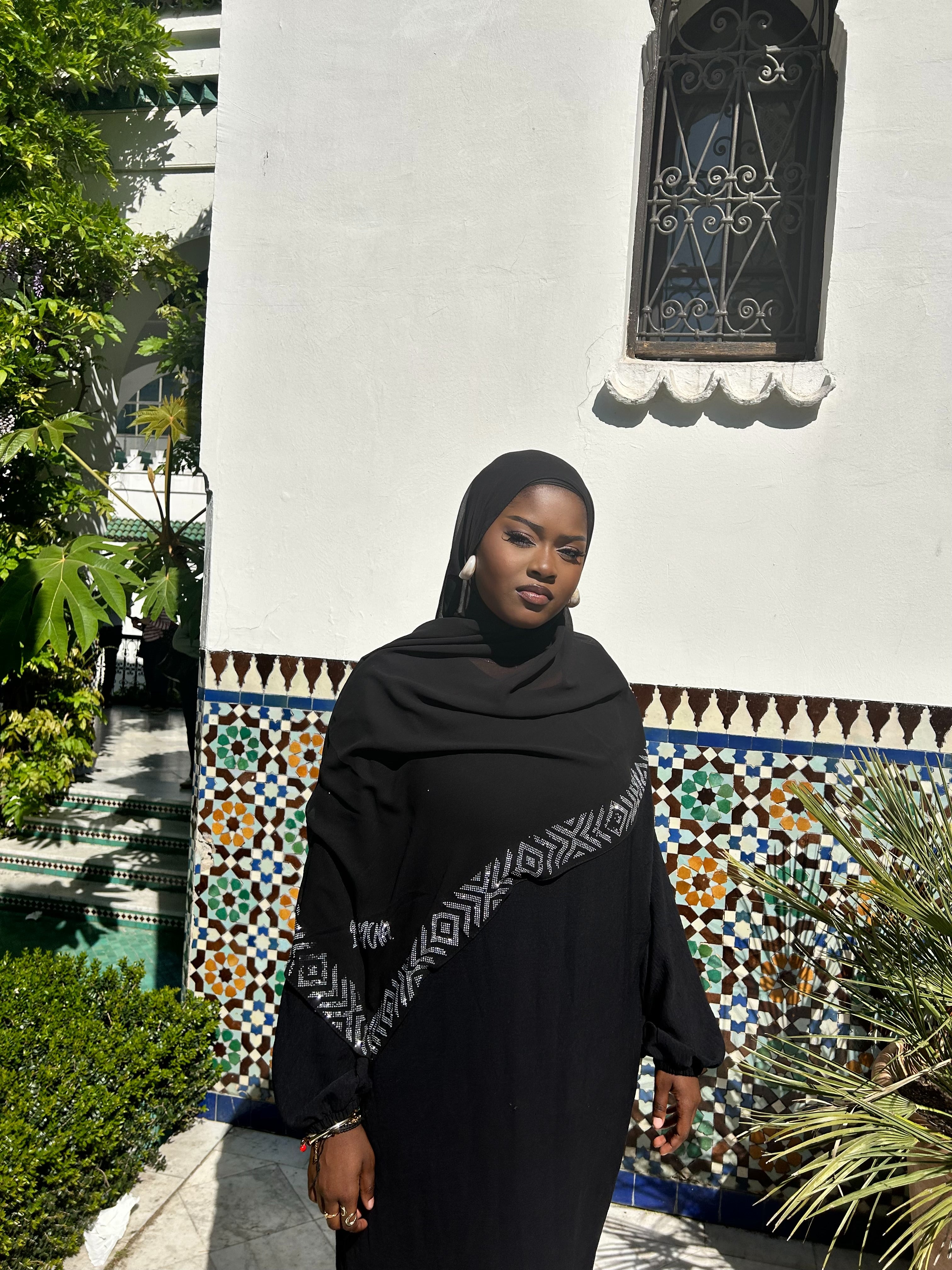 Hijab mousseline Noir Sultane Élan moderne