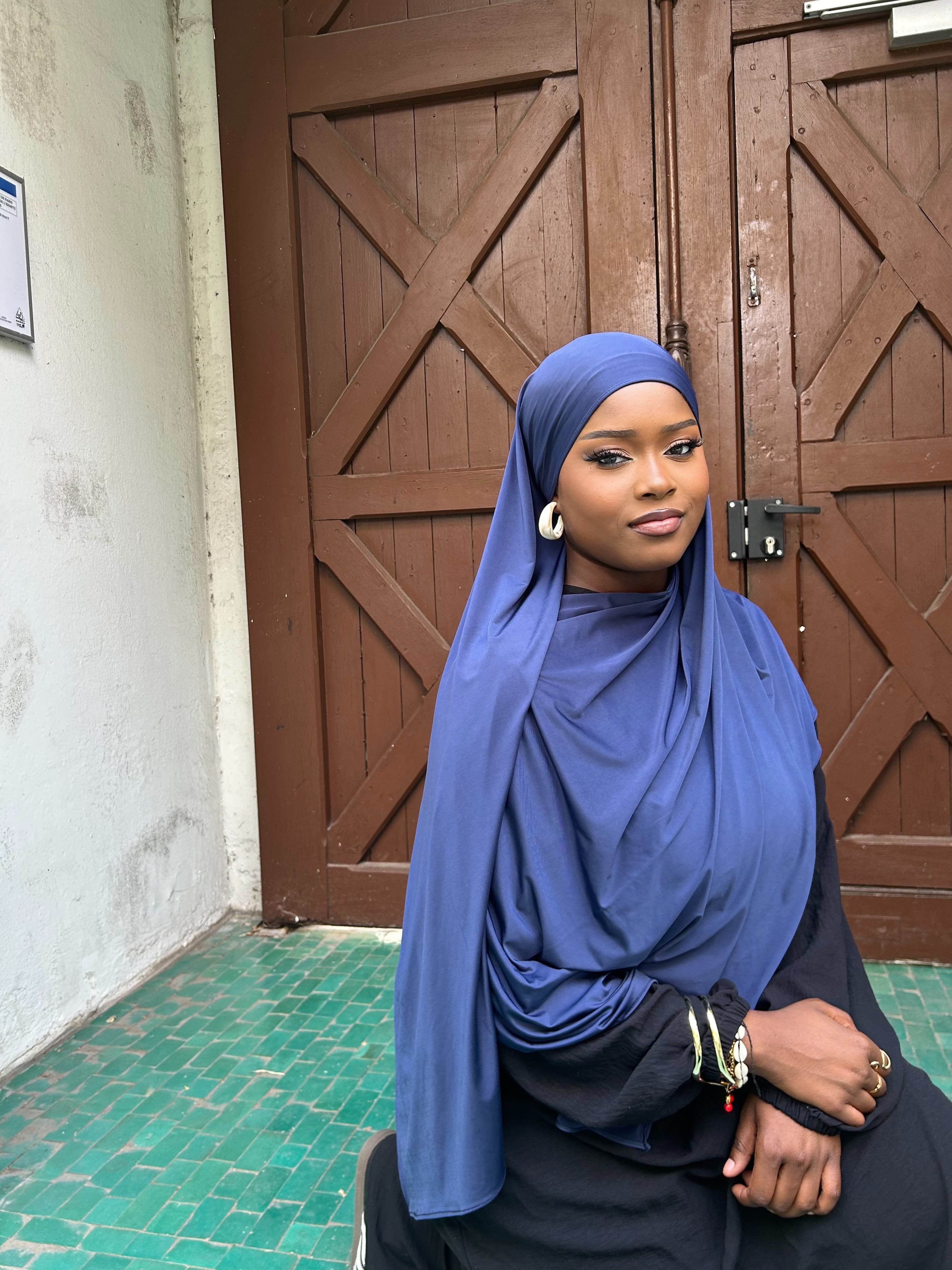 Hijabs jersey liquide Blouna Élan moderne